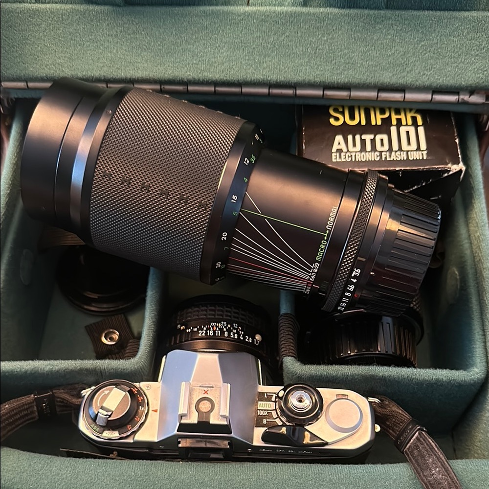 Black Professional Telephoto Camera Lens